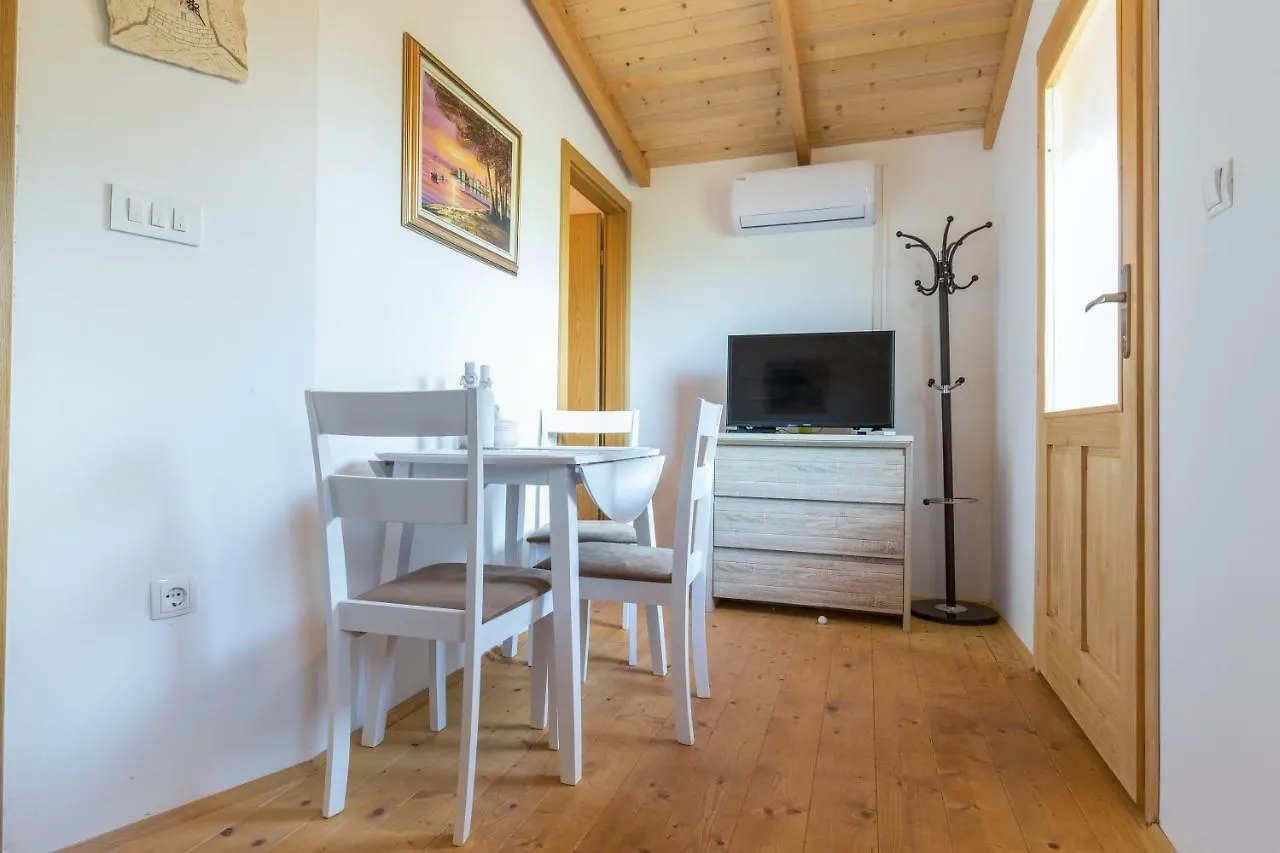 Eco Holiday Home Lavanda Funtana